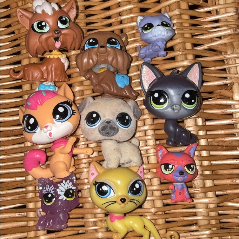 43 Pets Littlest Pet Shop Lot- Generation 3-6